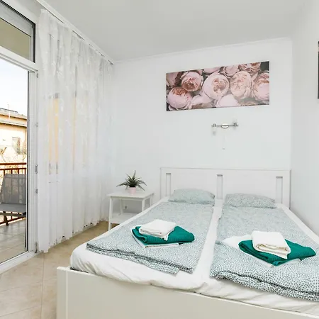 Apartment Zamia 2 By Interhome